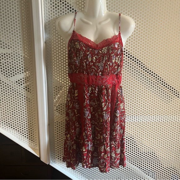 Free People Intimately Last Night Smocked Slip Dress Size Medium in Cherry NWOT - Picture 2 of 16